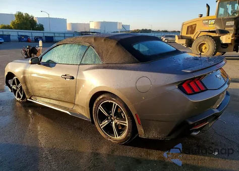 2025 Ford Mustang z USA, uszkodzony, nr VIN 1FAGP8UH0S5120790